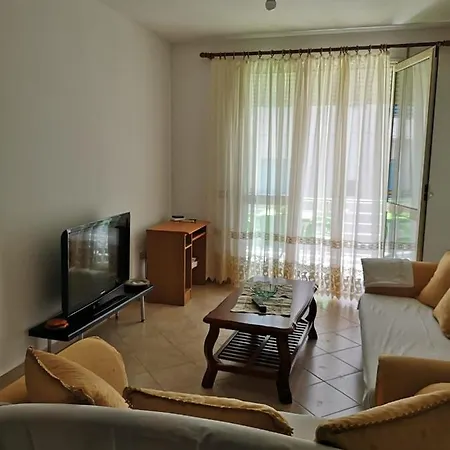 Portside With Seaview Apartment Vlore