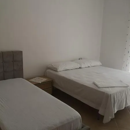 Portside With Seaview Apartment *